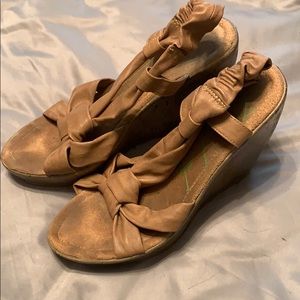 Size 8 beige wedges